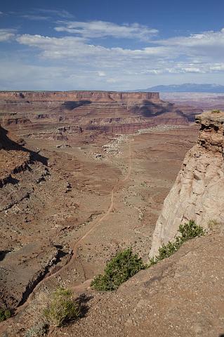 235 Canyonlands National Park, Shafer Trail.jpg